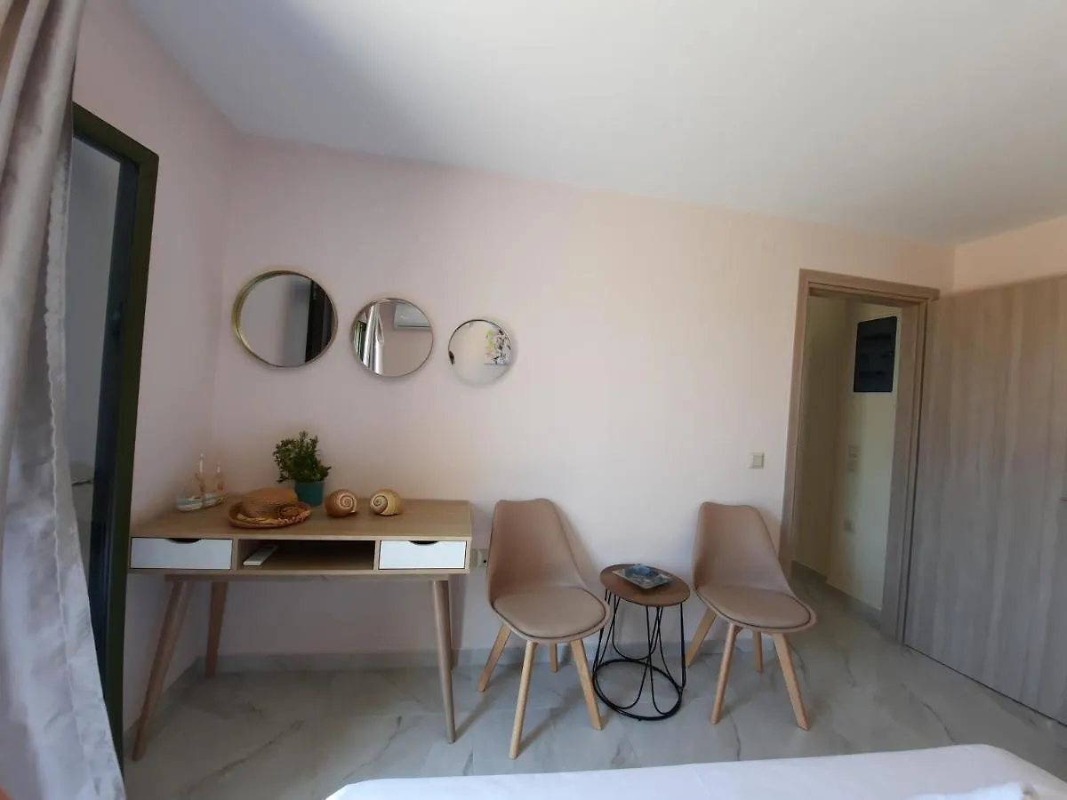 Freesia Grand Sea View Residence Svoronata 0*,