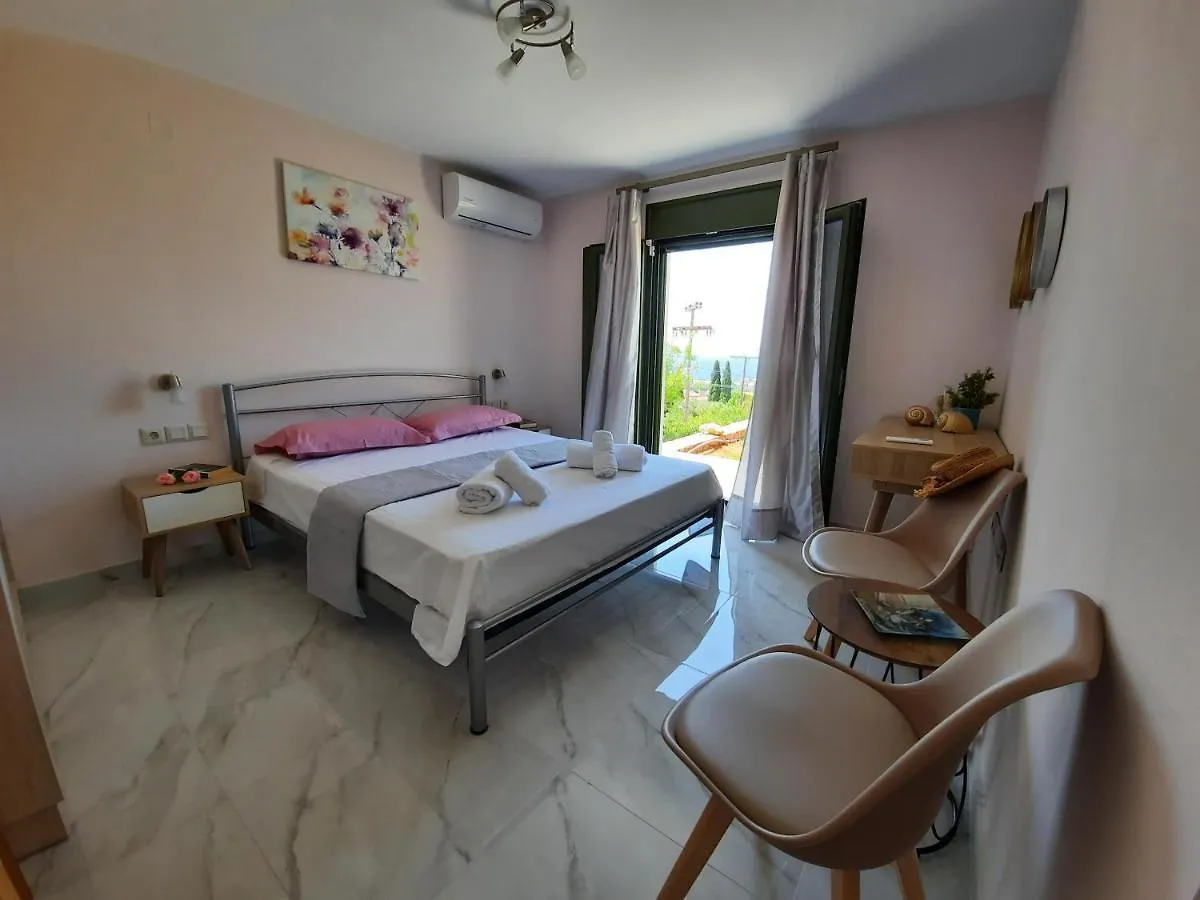 Freesia Grand Sea View Residence Svoronata