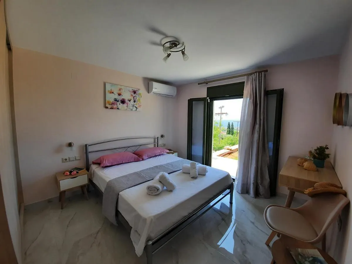 Daire Freesia Grand Sea View Residence Svoronata