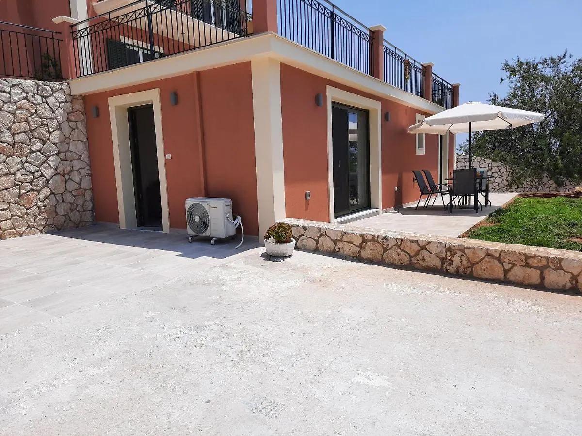 Freesia Grand Sea View Residence Svoronata Daire